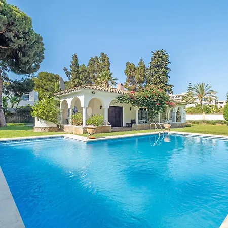 Andalusian By The Beach! Holiday home Estepona